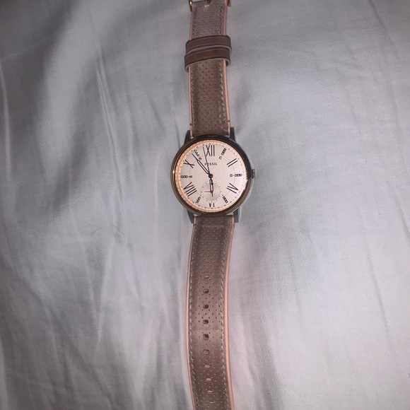 Fossil Watch - Picture 2 of 3